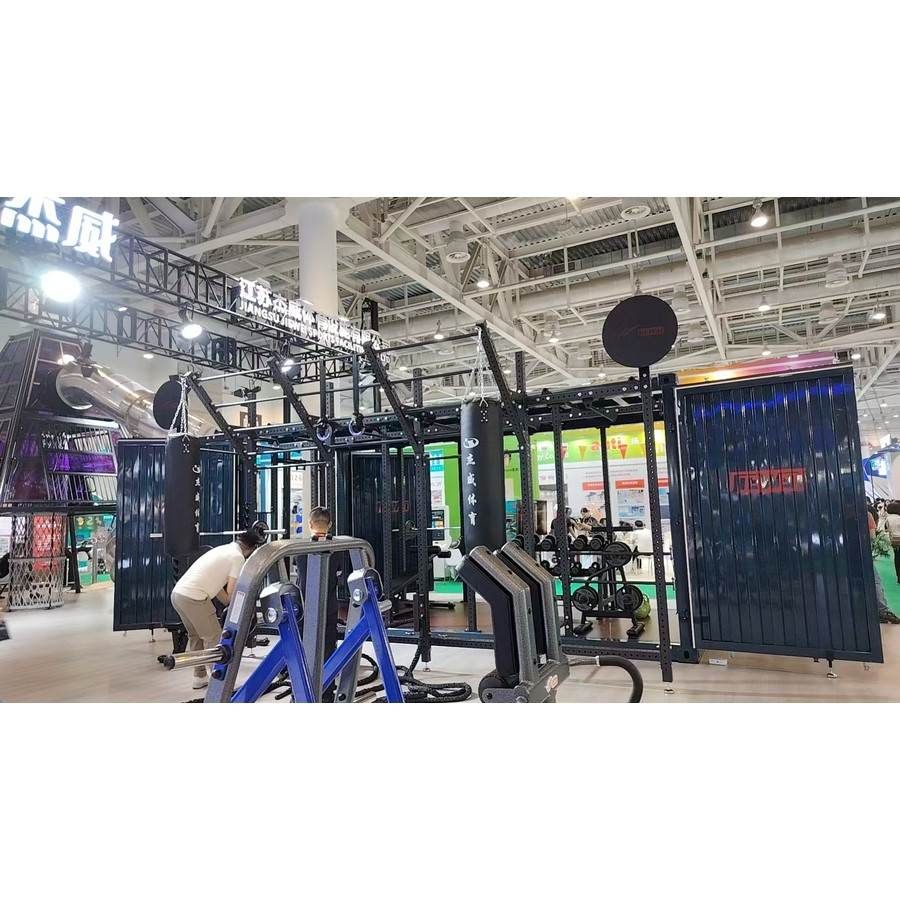 Мобильный спортивный зал в контейнере (20 футов) Gymmaster JW-NP221