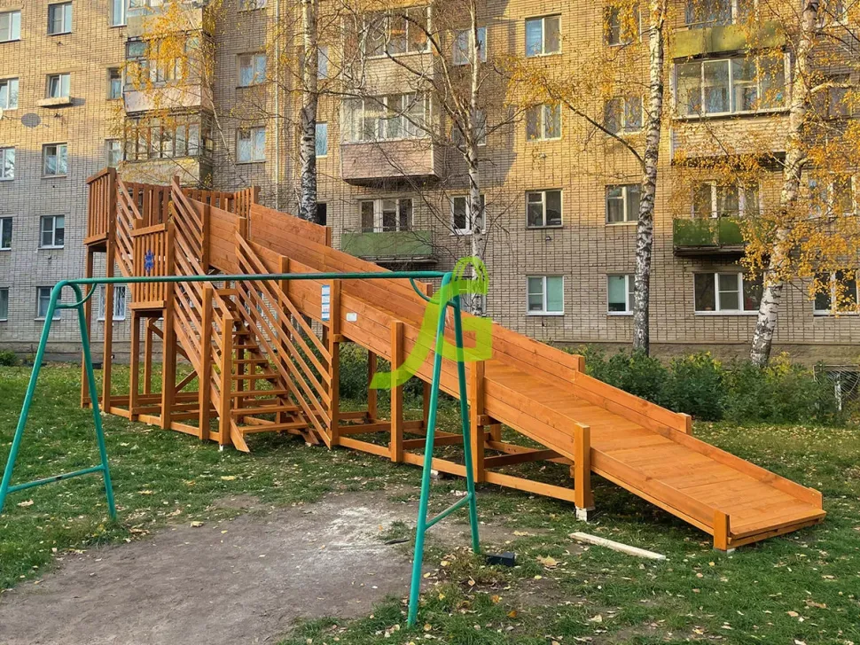 Зимняя деревянная горка IgraGrad Snow Fox (скат 10 м)